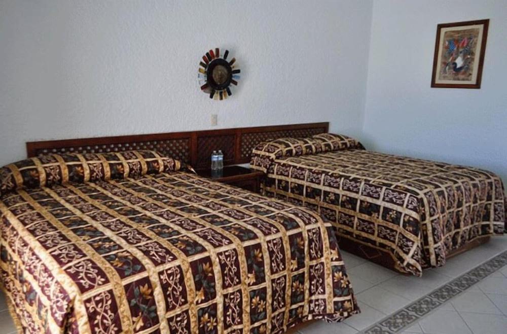 Hotel Mision Santa Maria San Quintin Экстерьер фото
