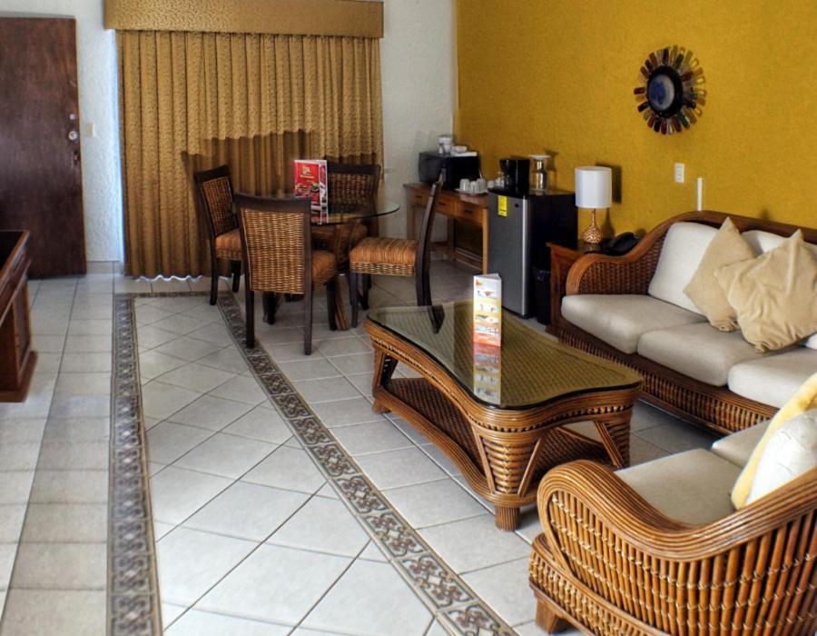 Hotel Mision Santa Maria San Quintin Экстерьер фото